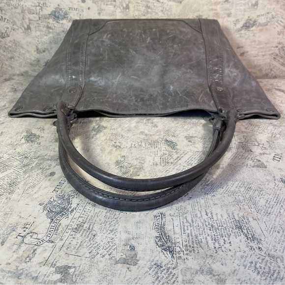 Frye Melissa Shoulder Tote Bag Ice Gray - Picture 6 of 13